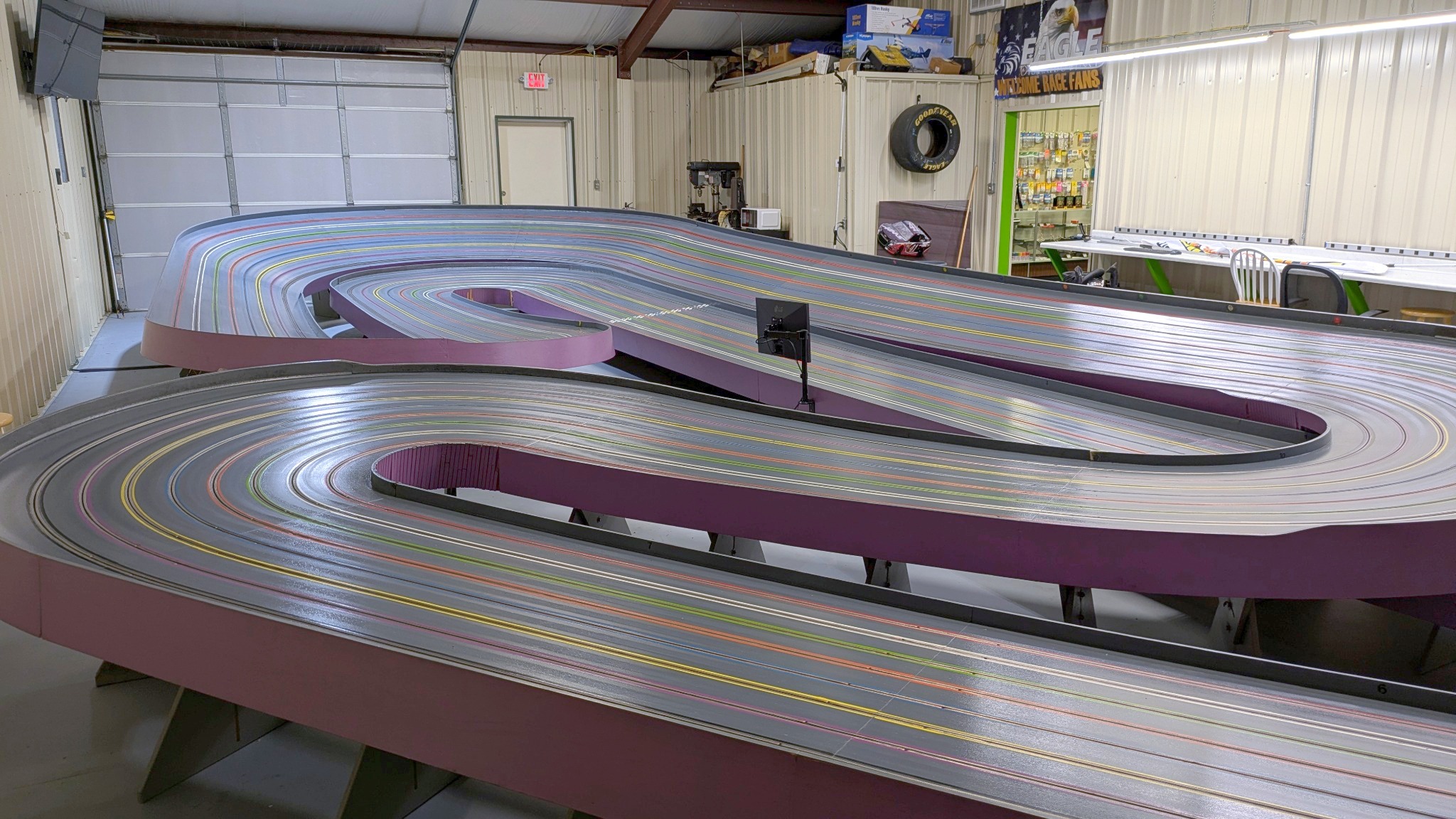 Banked turns and sweeping curves on another Viper Pit track